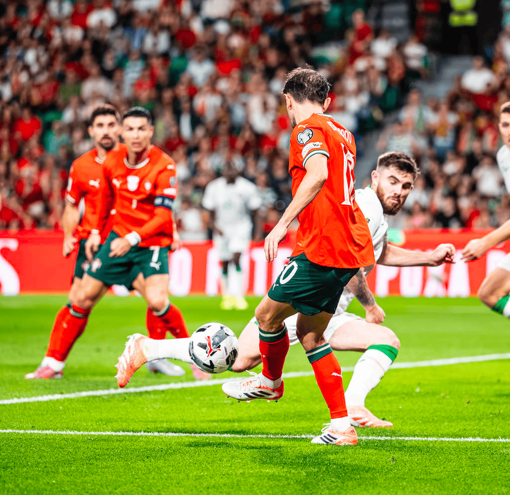 开云官方平台-包含国际比赛日葡萄牙体育单刀错失：欧冠节点到来，媒体盛赞，赛程密集仍需轮换的词条