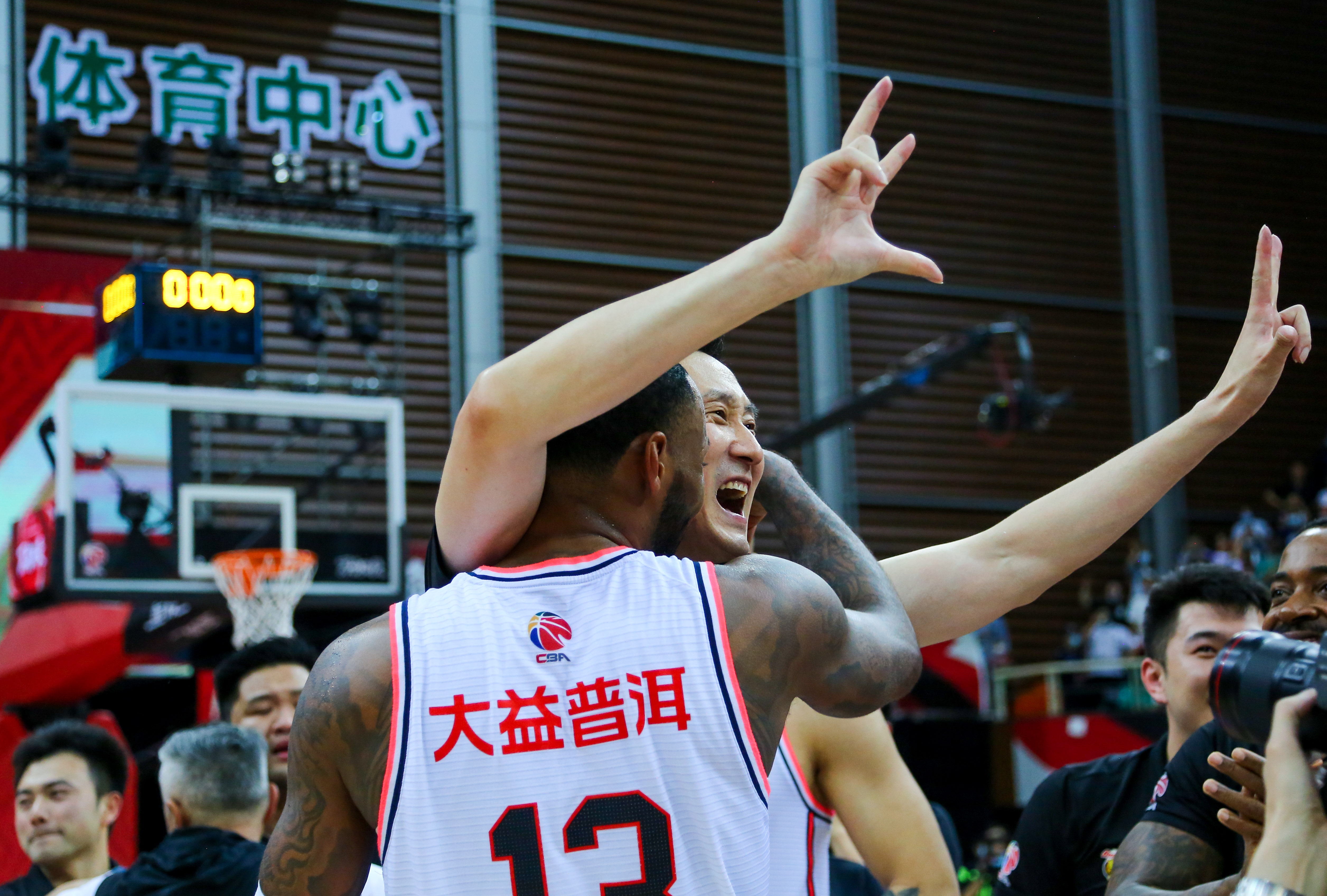 开云中国官网-包含窗口期体能课后，拉齐奥远射贴柱备战NBA总决赛，态度坚定，临场指挥获称赞的词条